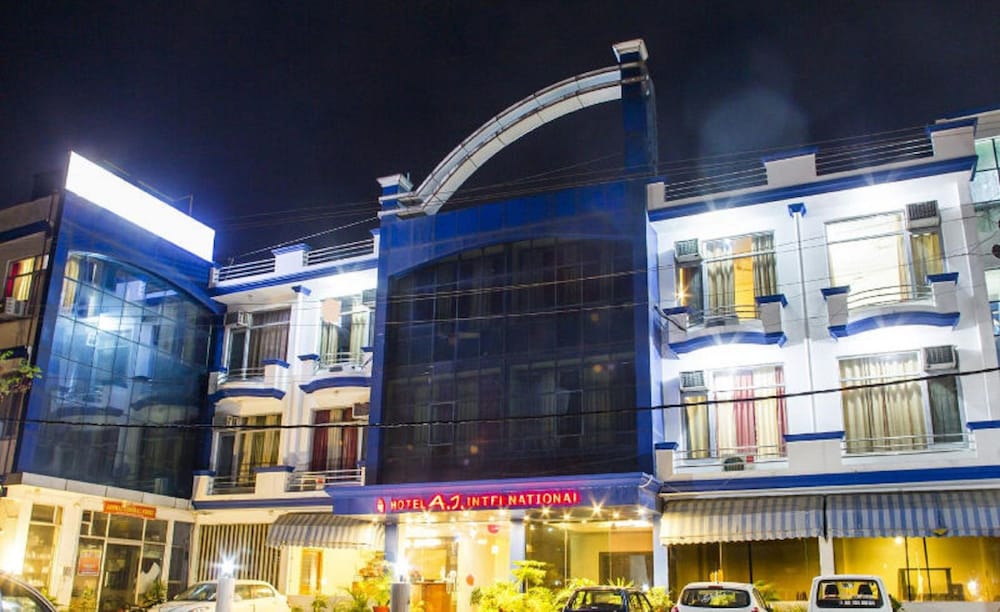 Hotel AJ International