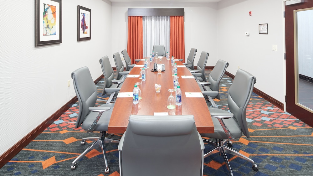 Holiday Inn Hotel & Suites Stockbridge / Atlanta I-75 by IHG
