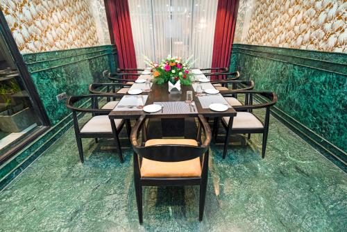 Foxoso Hotel Delhi Airport