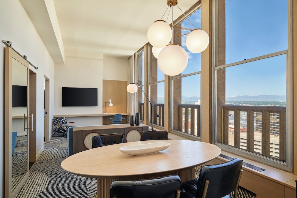Sheraton Denver Downtown Hotel