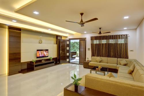 Nadhiyoram River Retreat