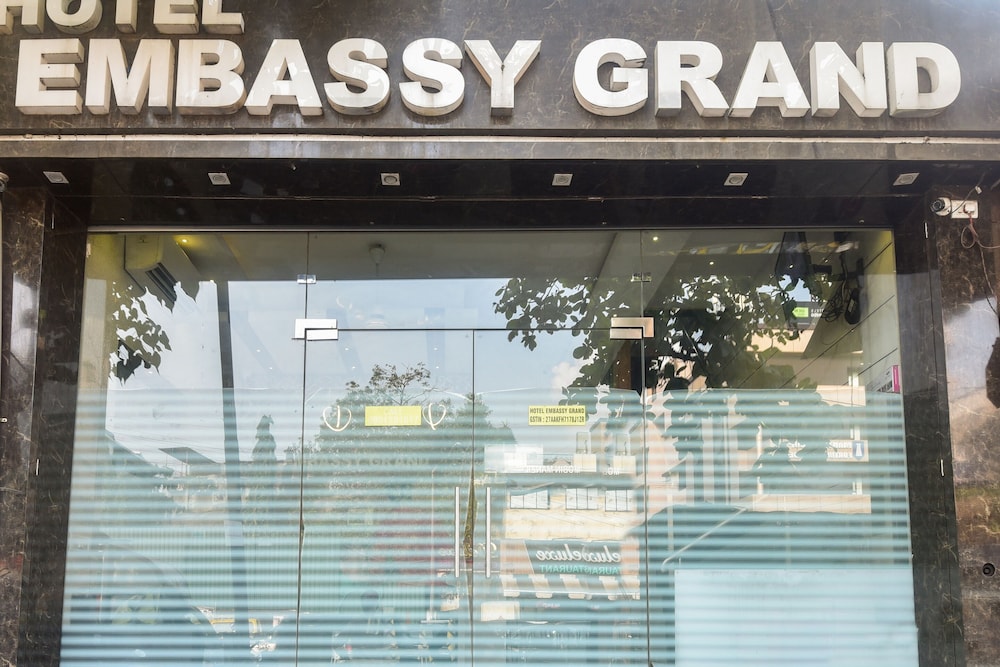 FabHotel Embassy Grand Kurla West