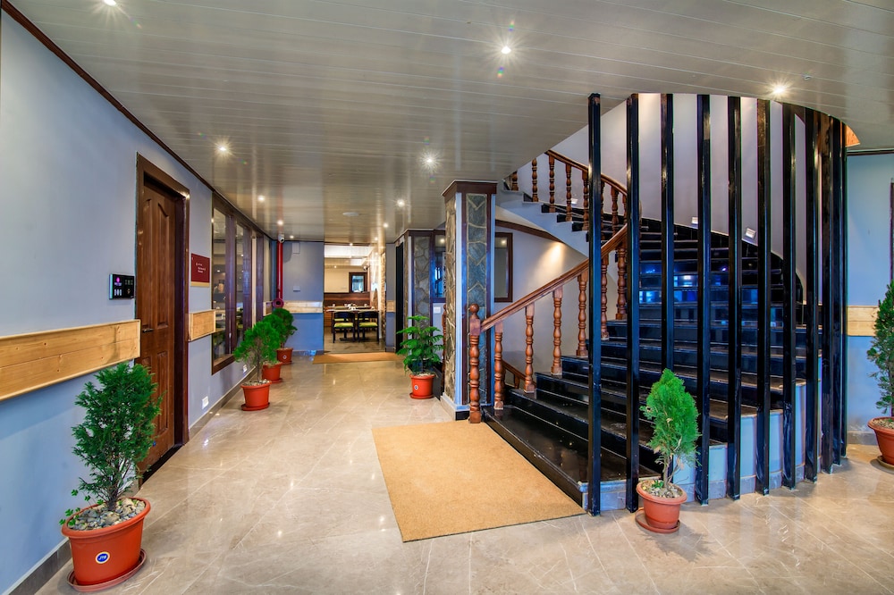 Queens Yard Suites & Spa By Sumi Yashshree