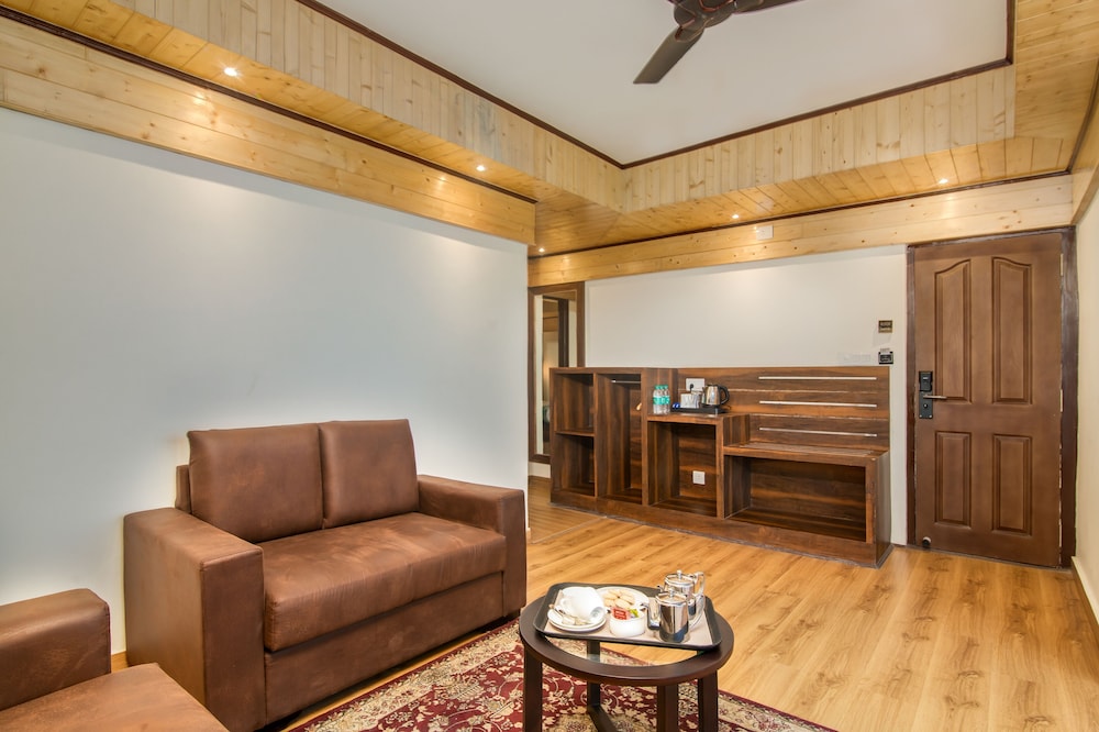 Queens Yard Suites & Spa By Sumi Yashshree
