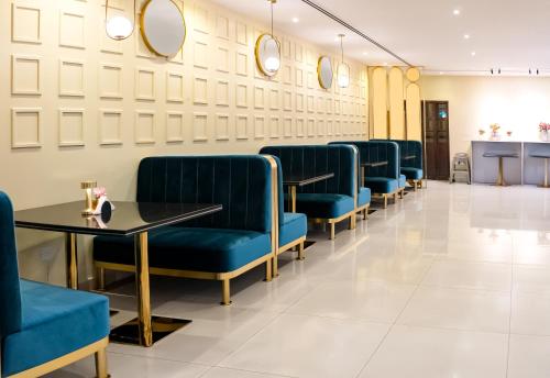 Howard Johnson Plaza by Wyndham Dubai Deira