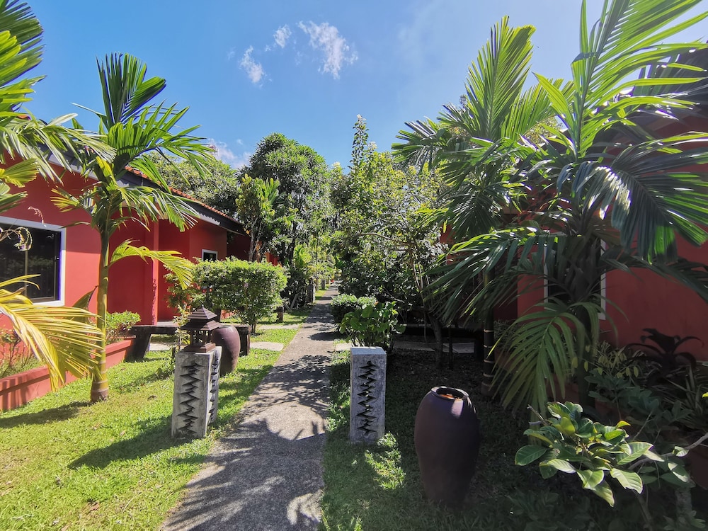 Mai Morn Resort