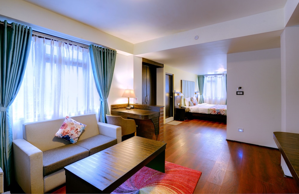 Udaaan Woodberry Hotel & Spa