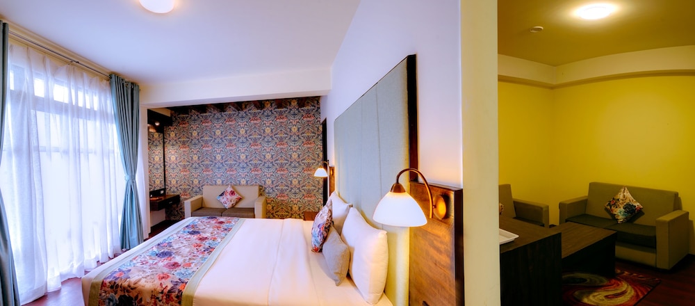 Udaaan Woodberry Hotel & Spa