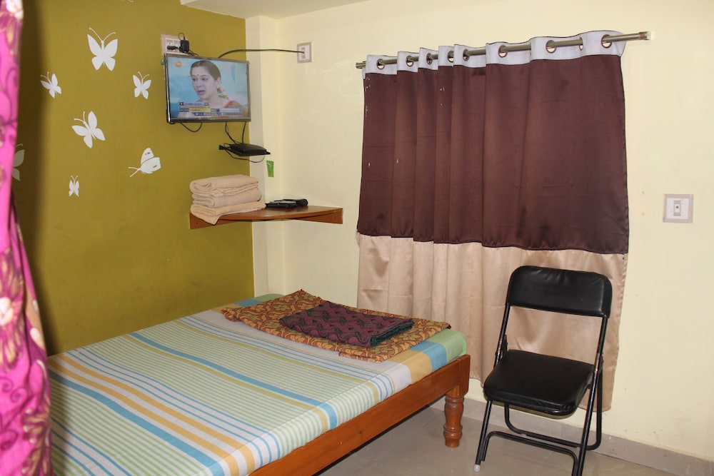 Sai Murugan Lodge