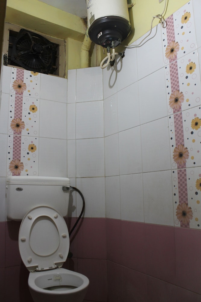 Sai Murugan Lodge
