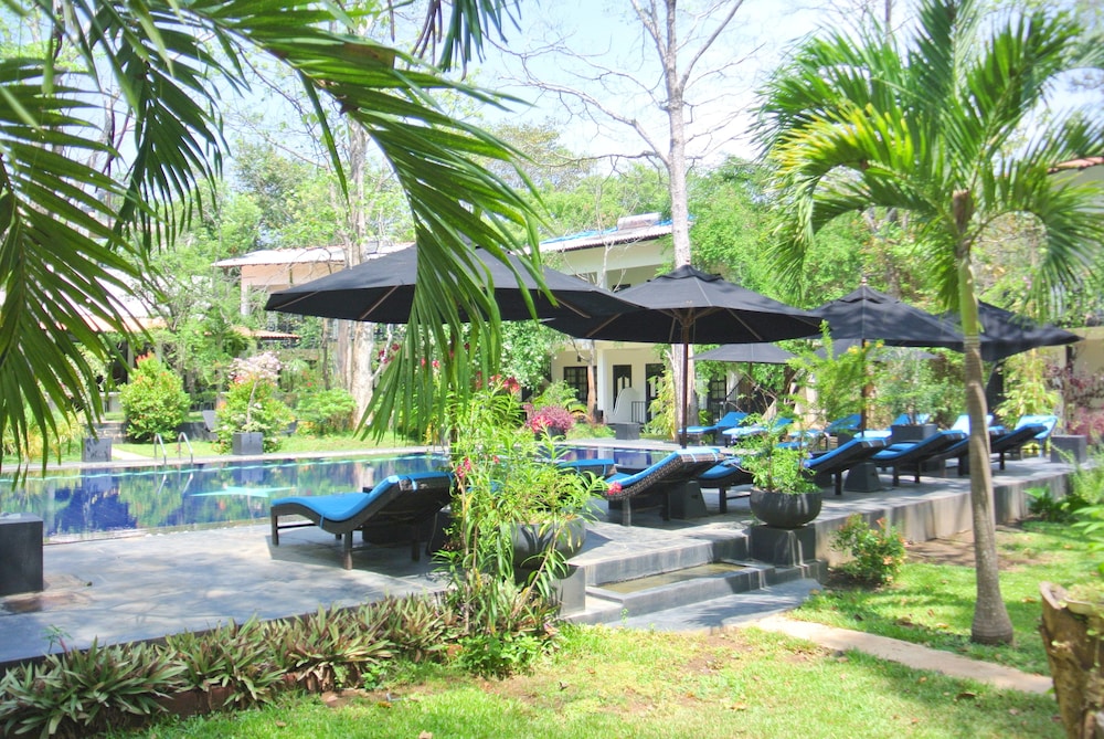 Flower Garden Eco Village