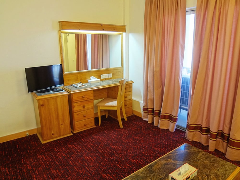 Grand Ambassador Hotel