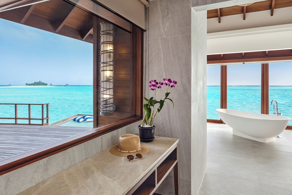 Anantara Dhigu Maldives Resort