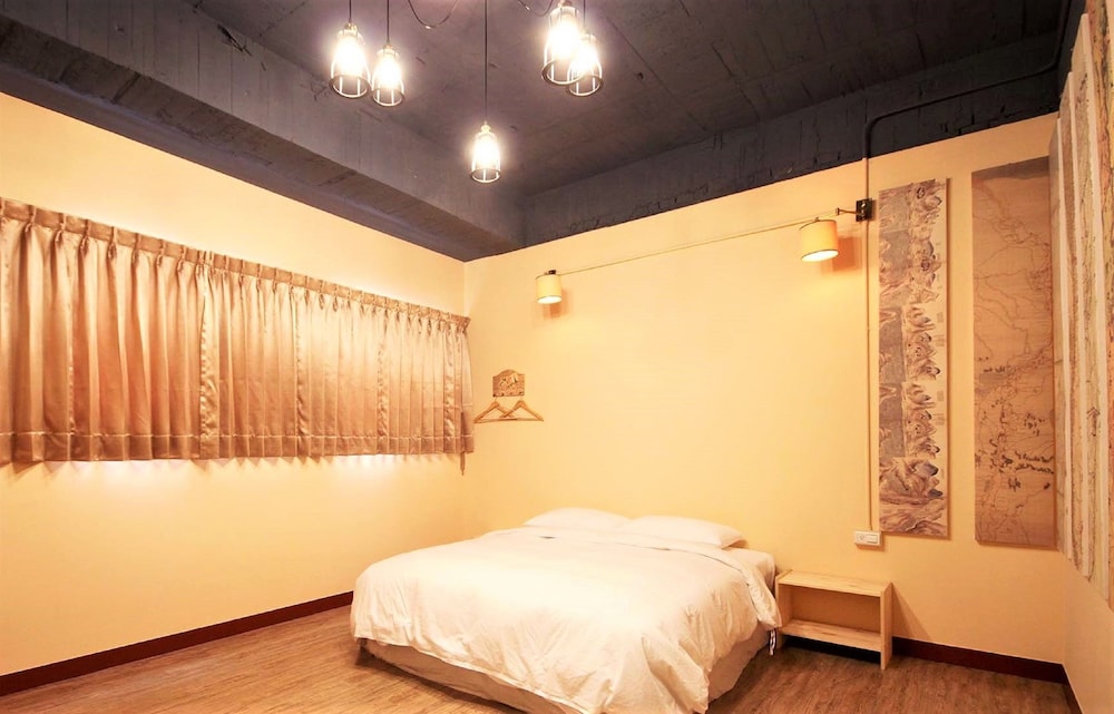 DongNing Atlas Hotel