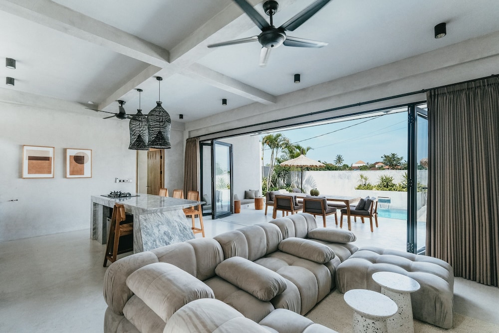 Concrete Retreat Umalas