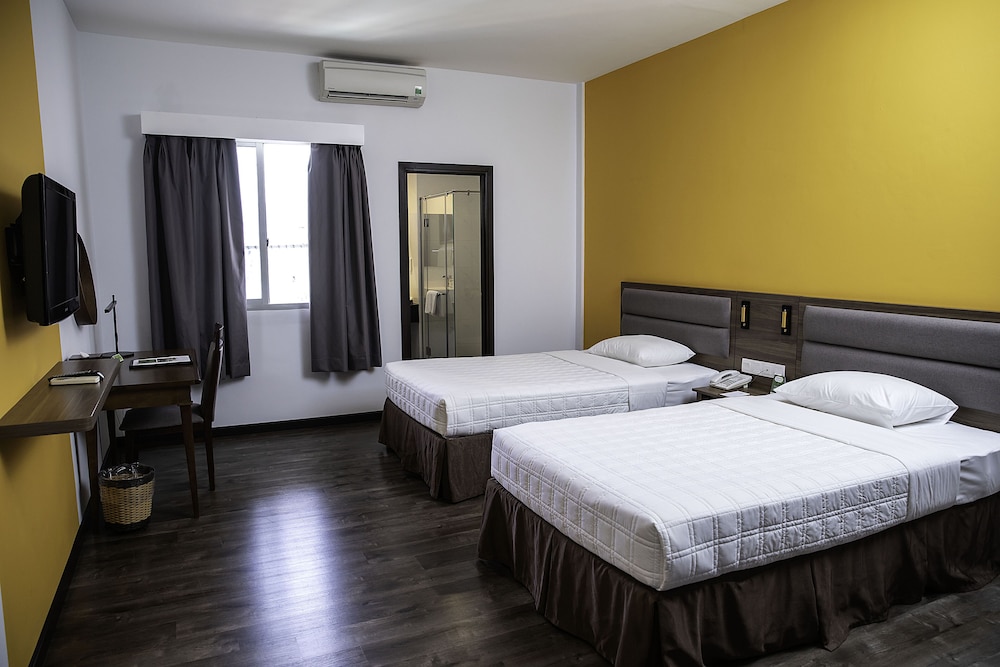 Liberty Hotel Saigon Parkview