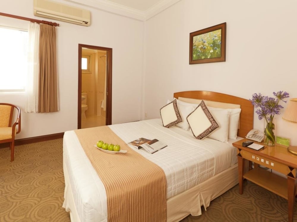Liberty Hotel Saigon Parkview