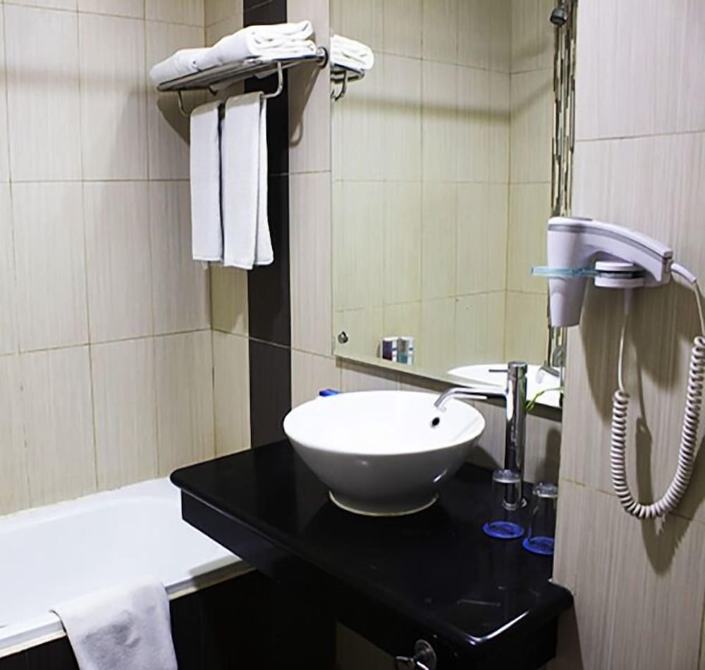 Days Hotel & Suites by Wyndham Jakarta Airport