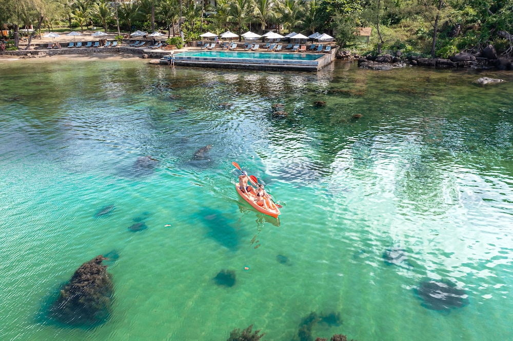 Camia Resort & Spa
