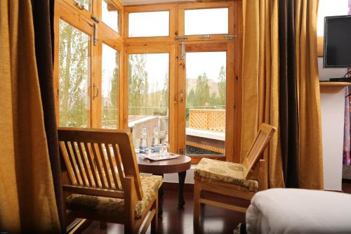 HOTEL NATURE'S LAND
