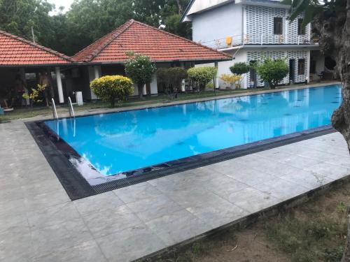 New TriStar Beach Hotel