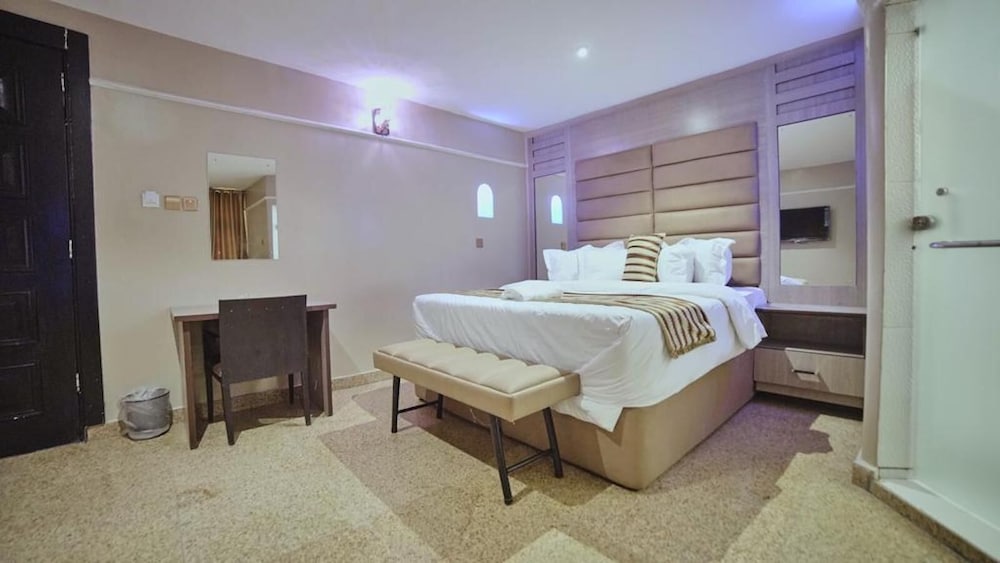 Ikeja Airport View Apartment