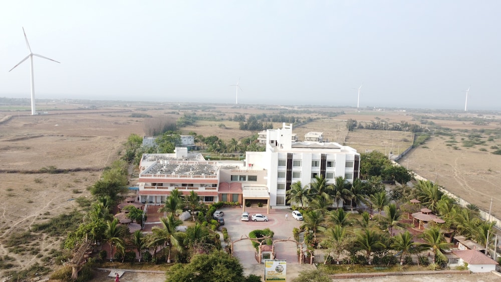 Goverdhan Greens Resort