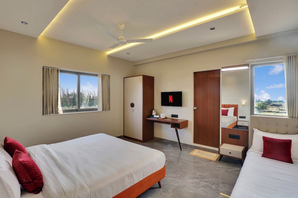Goverdhan Greens Resort