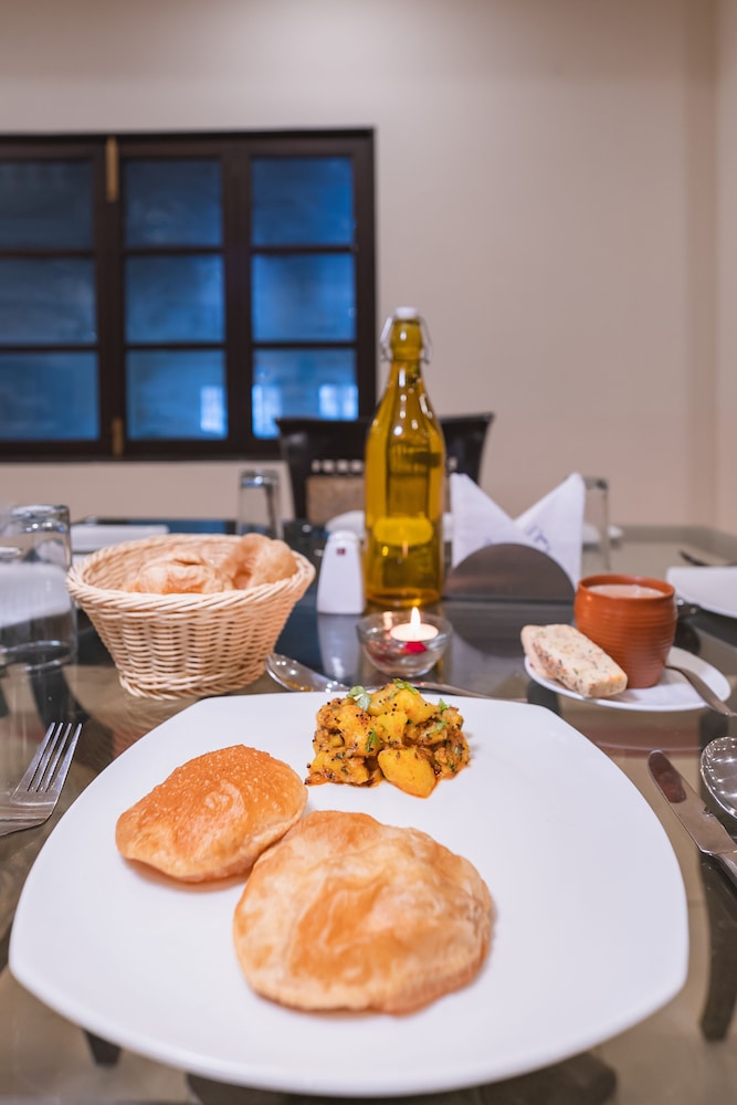 Shree VALLABH VILAS LORDS PLAZA - A PURE VEG HOTEL, NATHDWARA