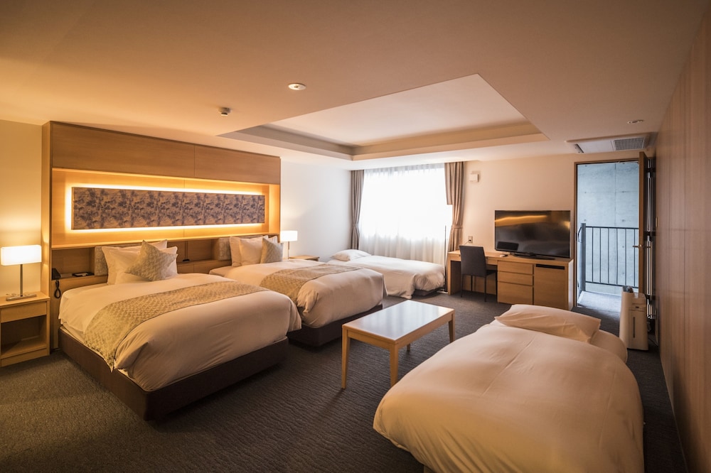 Kyoto Shijo Takakura Hotel grandereverie