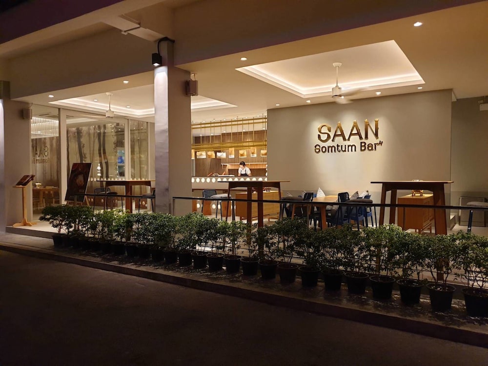 Rajah Hotel