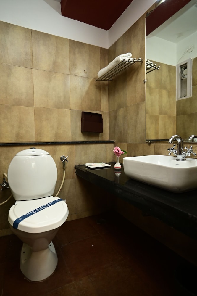 Yagappa Heritage Resort