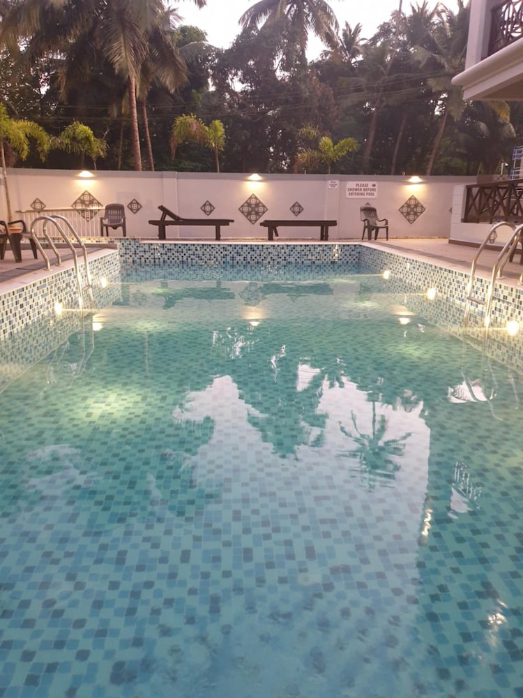 Coastal Suites Apart-Hotel