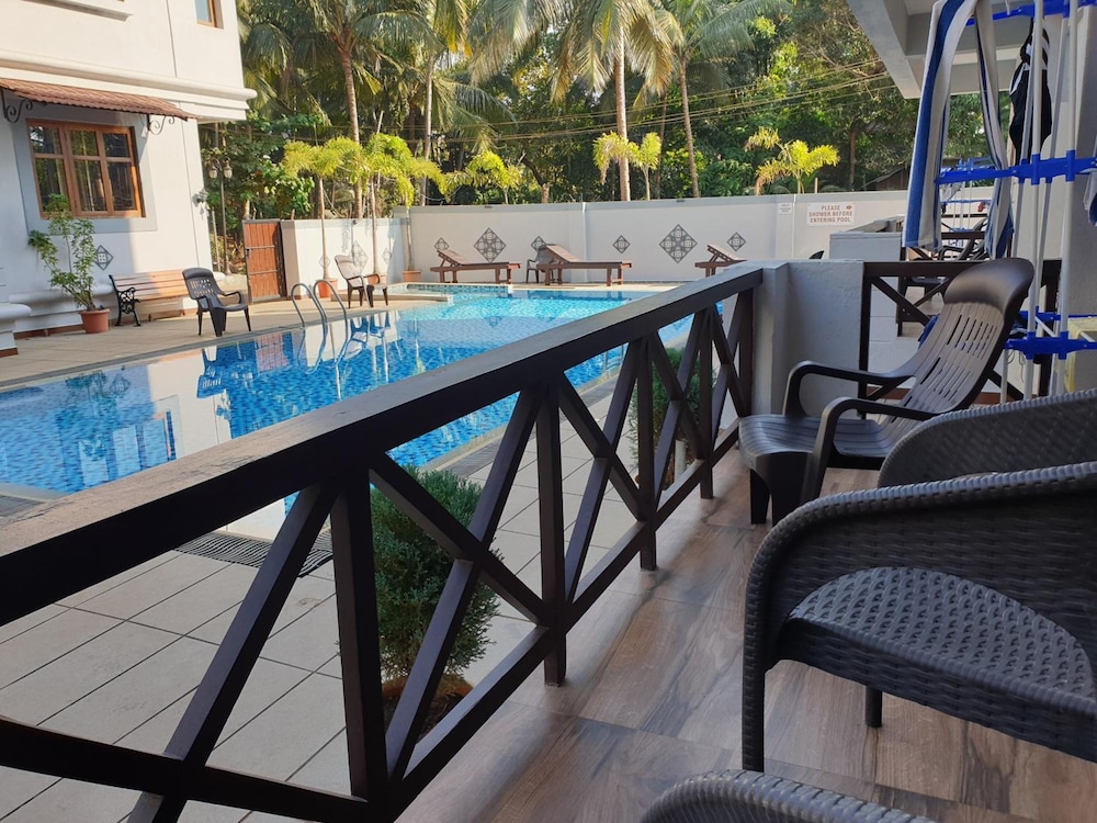 Coastal Suites Apart-Hotel