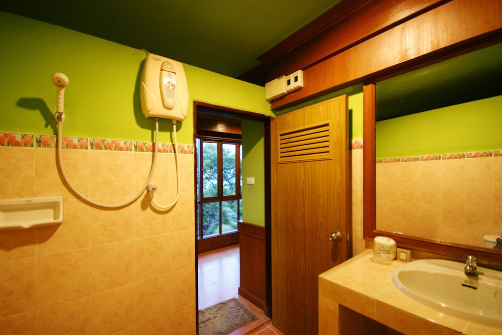 Sea Breeze Resort
