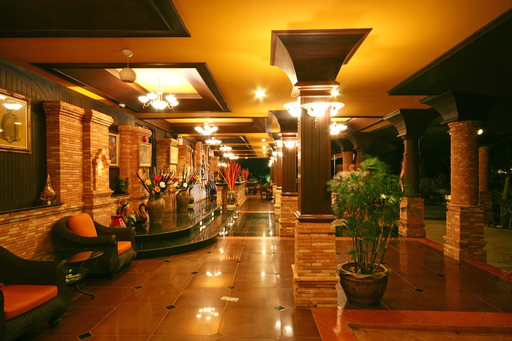 Sea Breeze Resort