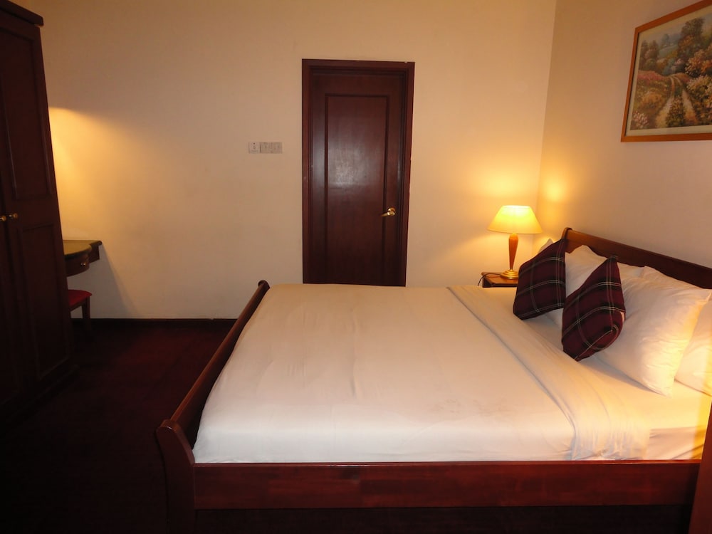 Luxy Service Suites At Times Square