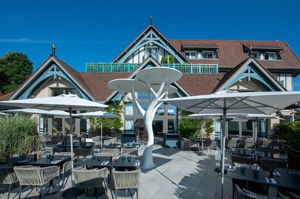 Renaissance Paris Hippodrome De St. Cloud Hotel