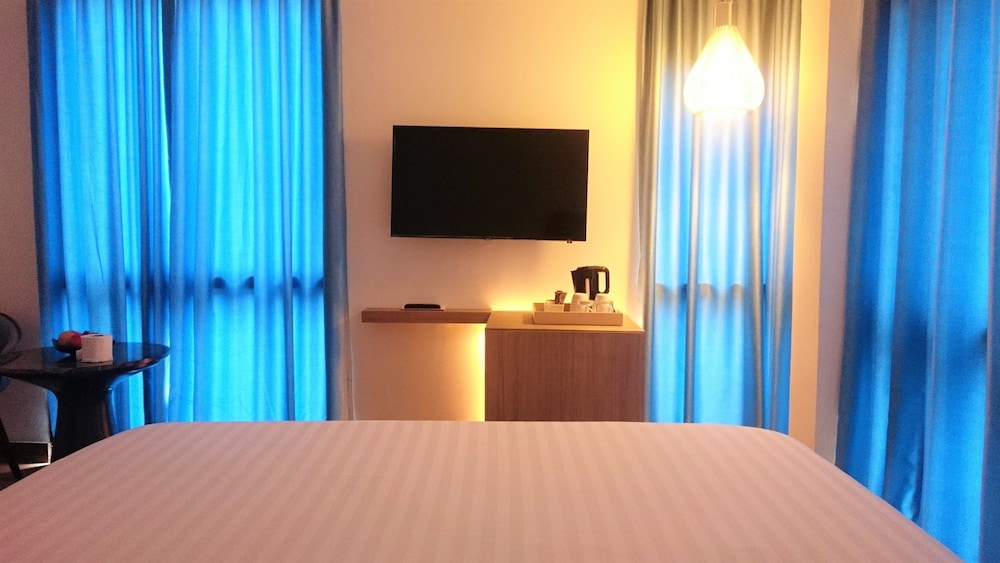 Sacha's Hotel Uno
