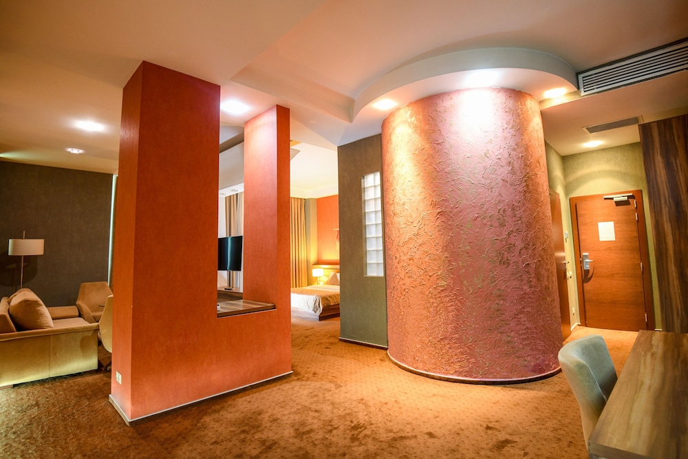 Avenue Hotel Baku
