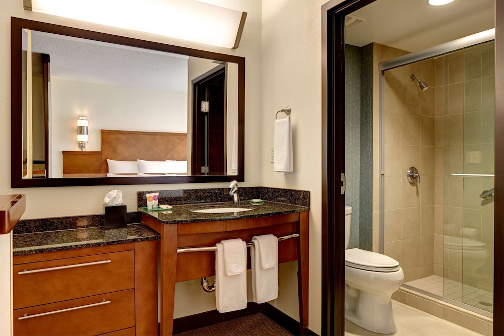 Hyatt Place Savannah Airport