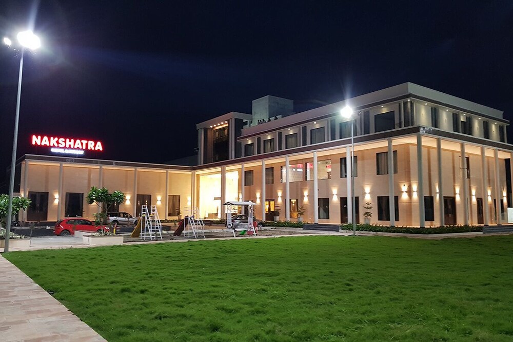 Nakshtra Hotel & Resort