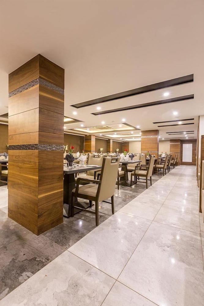Prominent Corporate Residency