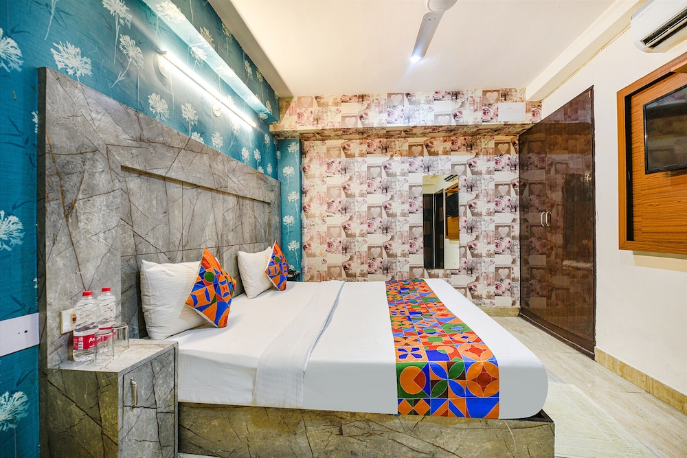 Fabhotel Palm Majestic