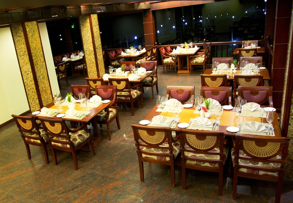 Sterling Lake Palace Alleppey