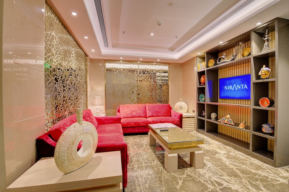 Niranta Airport Transit Hotel & Lounge Terminal 2 Arrivals