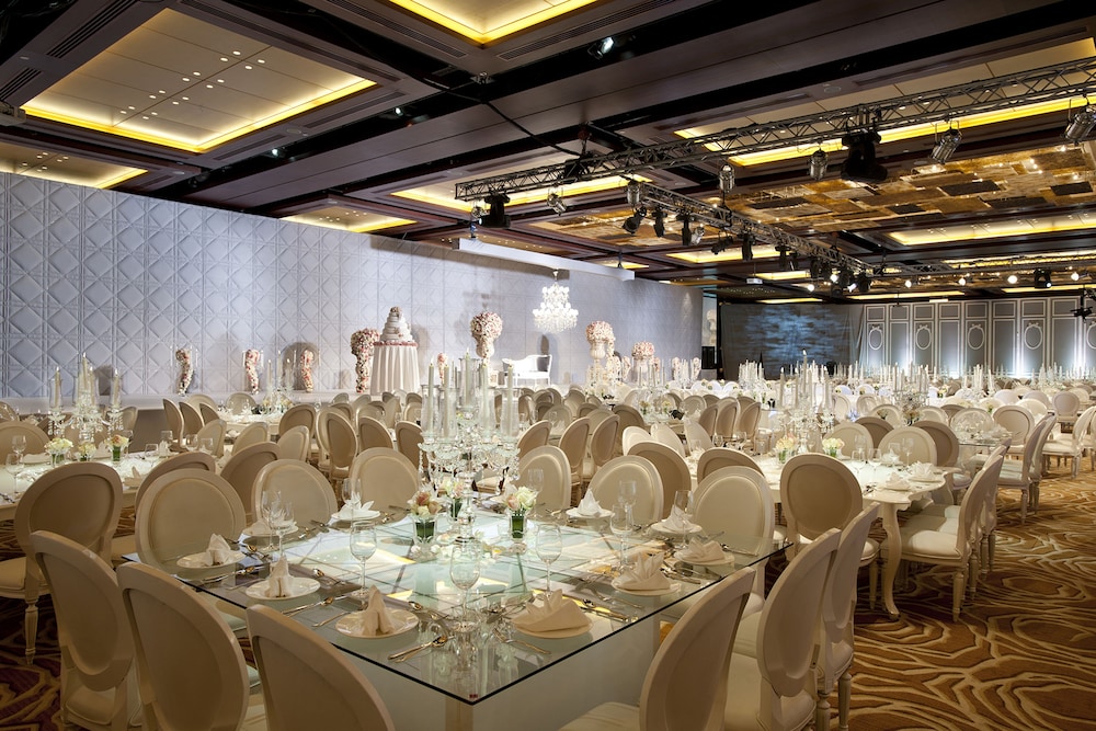 Crowne Plaza Festival City by IHG