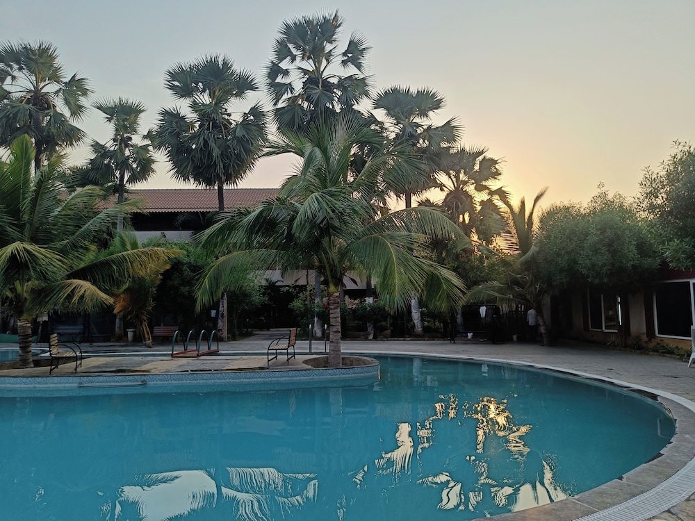 Spree One Resort And Convention Annavaram