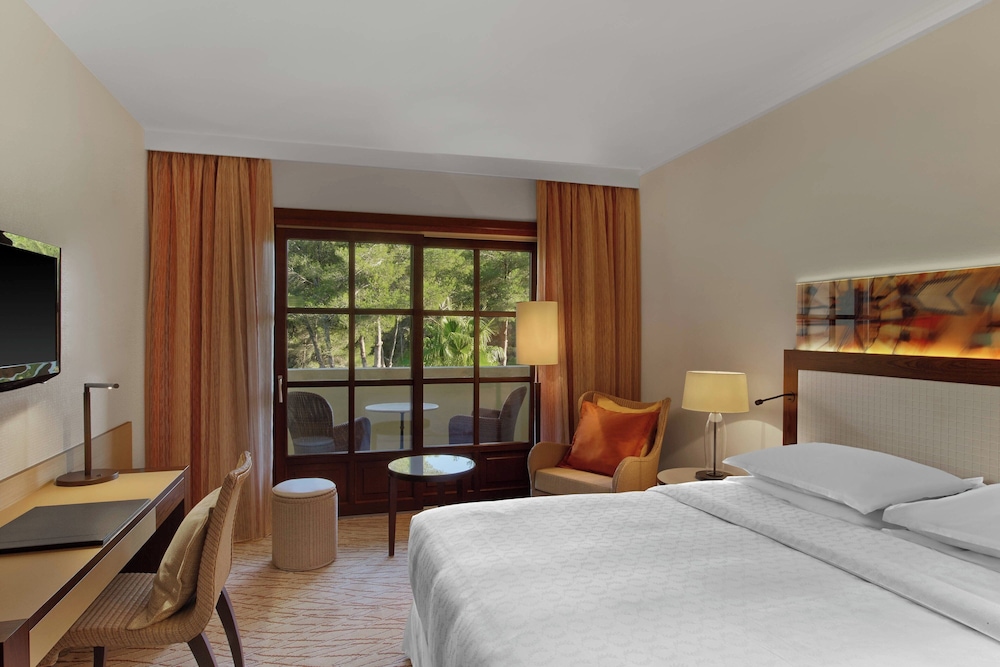 Sheraton Mallorca Arabella Golf Hotel