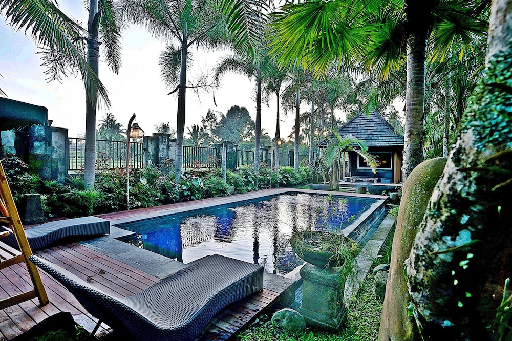 Dukuh Sebatu Resort &amp; Villa